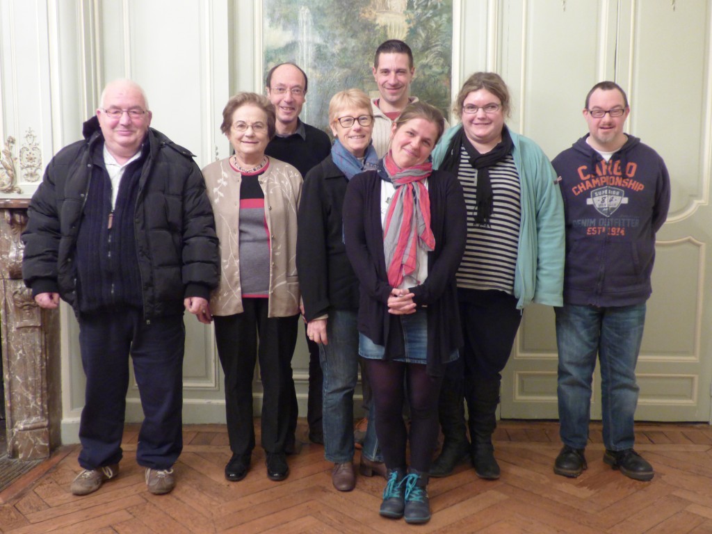 De gauche à droite, M ANTHORRE, Mme MERCIER, M DESSEAUX, Mme GORJU, M BARIL (au fond), Mme DURUFLE (devant), Melle LECOUTEUX, M BENARD